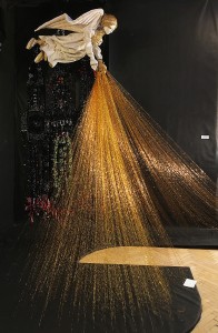 Елена Ткаченко - Стеклянный кокон, 2018