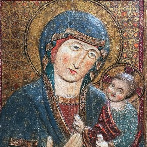 Богоматерь с младенцем, XVII в. (дерево, резьба, темпера)