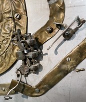 Петр Рейхет — Туба 6, 1995 (сталь, медь, крепеж) фрагмент 2