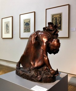 Эрнст Барлах — Крестьянка, собирающая травы, бронза,1894